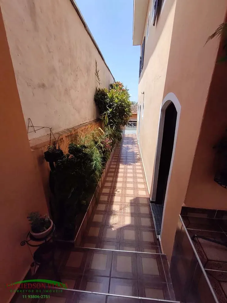 Casa, 3 quartos, 181 m² - Foto 3