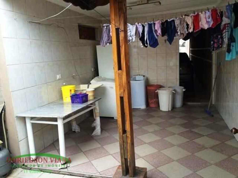 Sobrado, 3 quartos, 198 m² - Foto 1