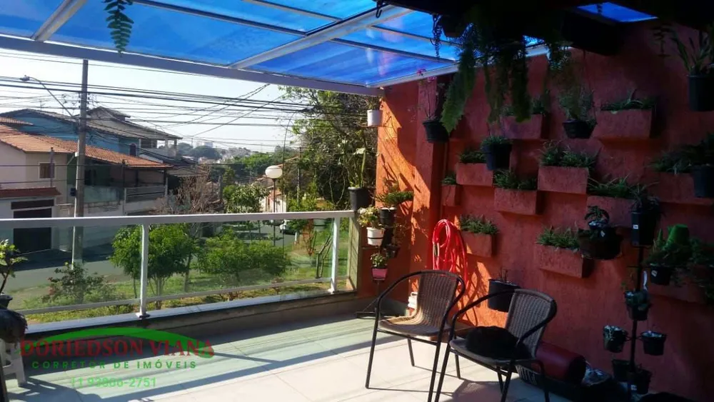 Sobrado, 3 quartos, 250 m² - Foto 1