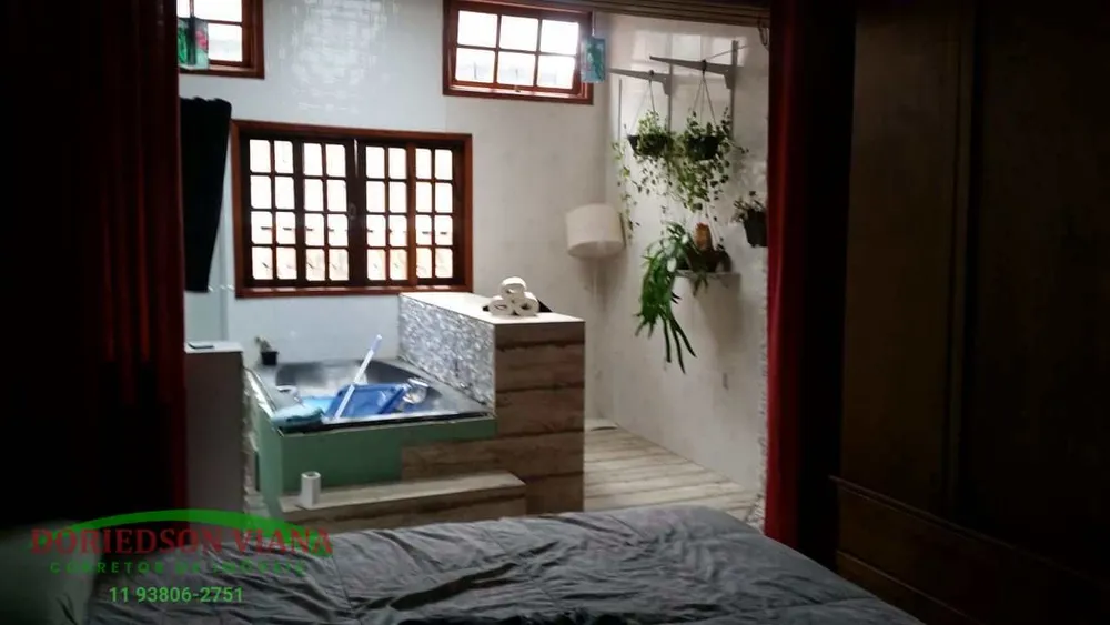 Sobrado, 3 quartos, 250 m² - Foto 4
