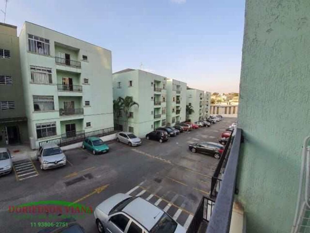 Apartamento à venda com 2 quartos, 70m² - Foto 2