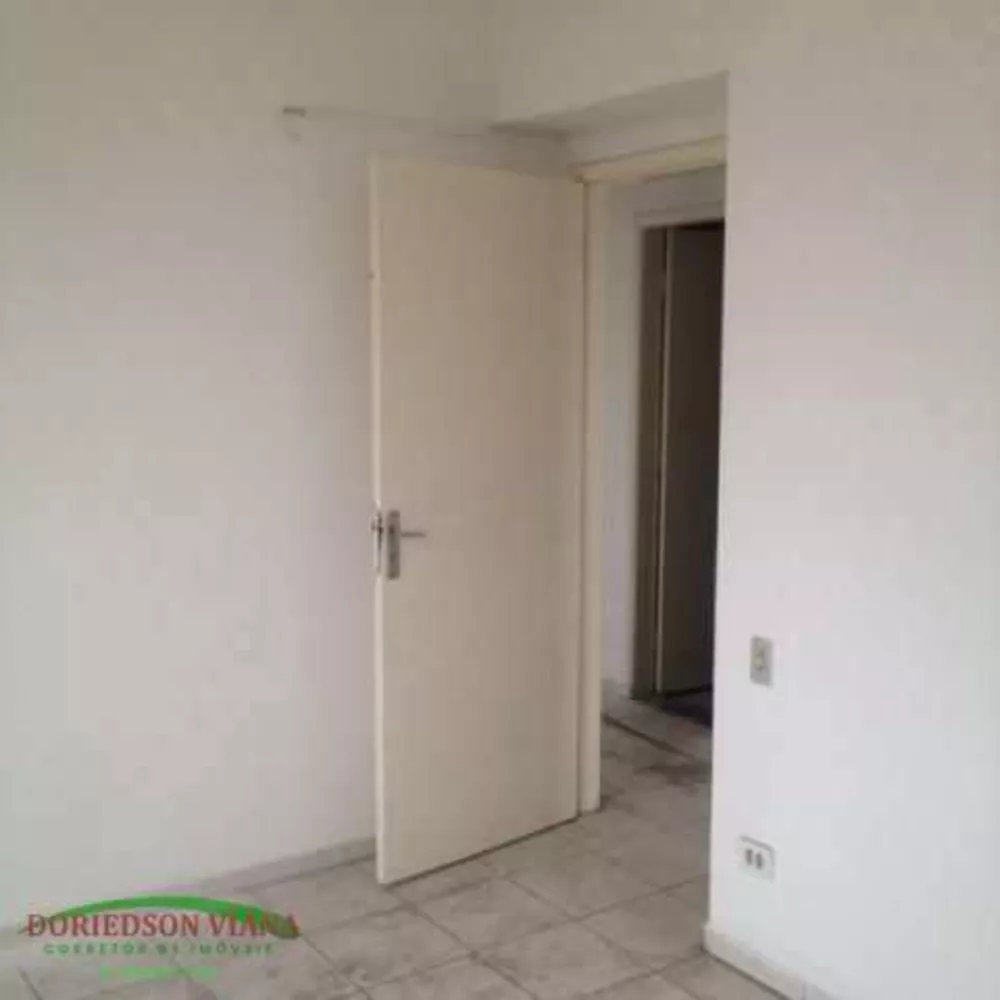 Apartamento à venda com 3 quartos, 79m² - Foto 4