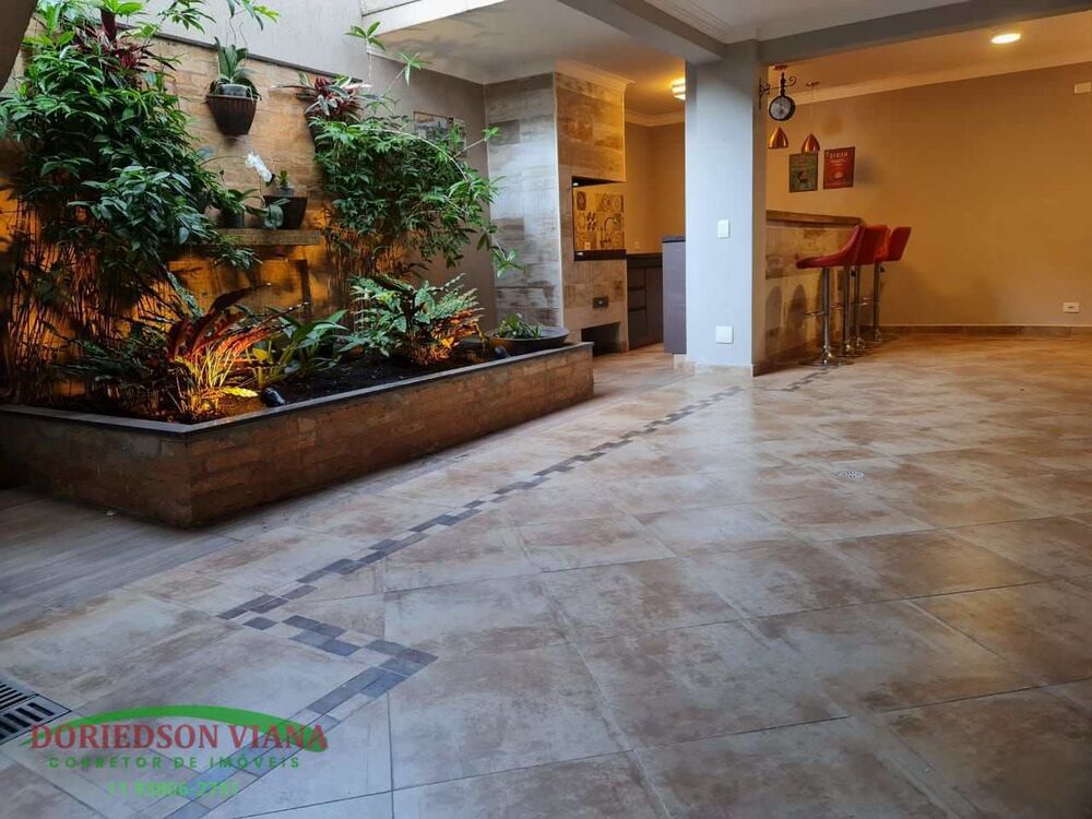 Sobrado, 3 quartos, 236 m² - Foto 3