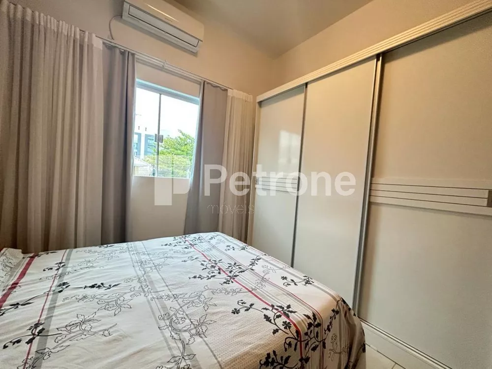 Apartamento à venda com 2 quartos, 70m² - Foto 4