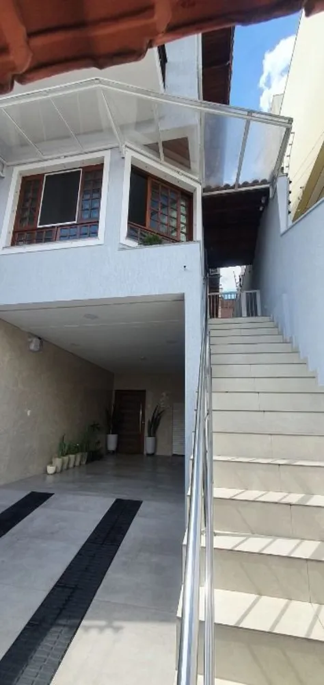 Sobrado, 3 quartos, 252 m² - Foto 2