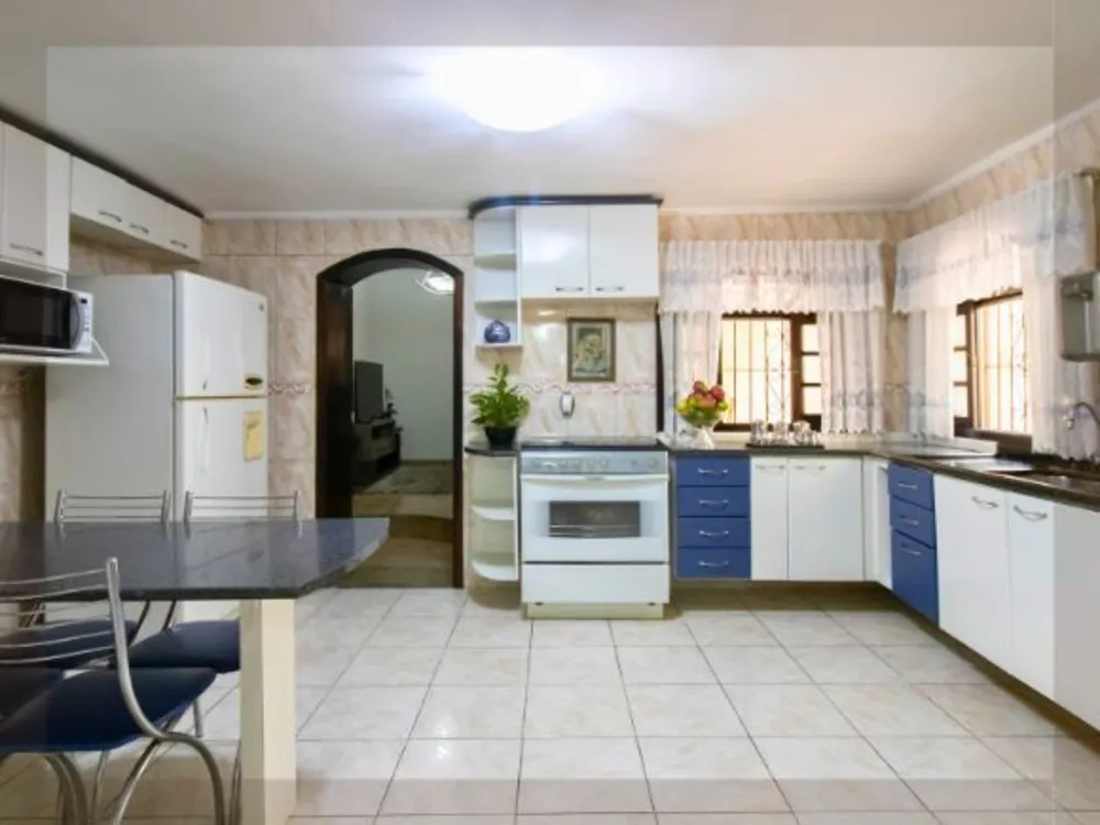 Casa, 3 quartos, 220 m² - Foto 12
