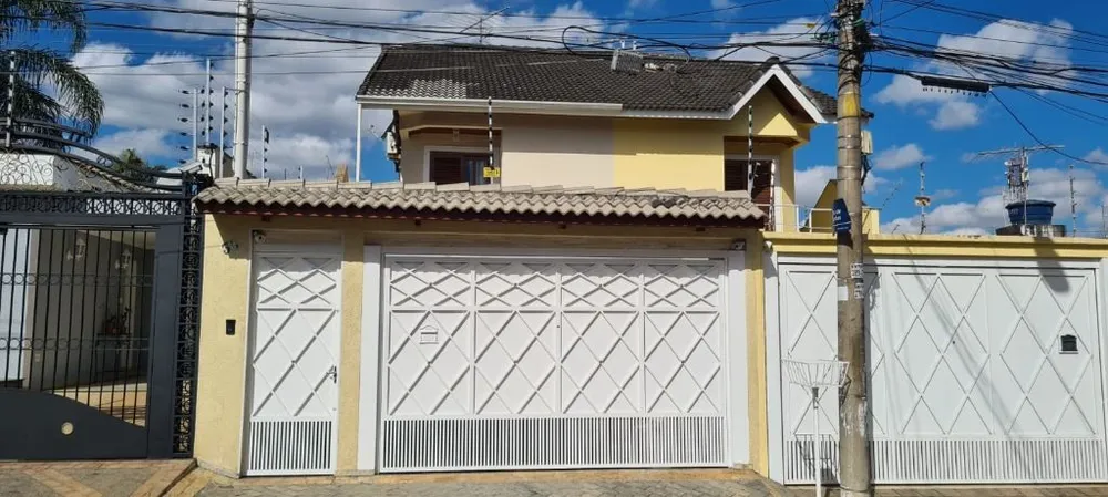 Sobrado, 3 quartos, 192 m² - Foto 1