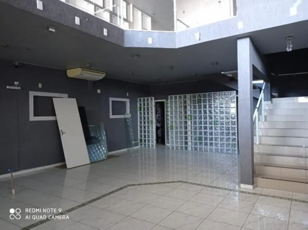 Prédio Inteiro, 604 m² - Foto 1