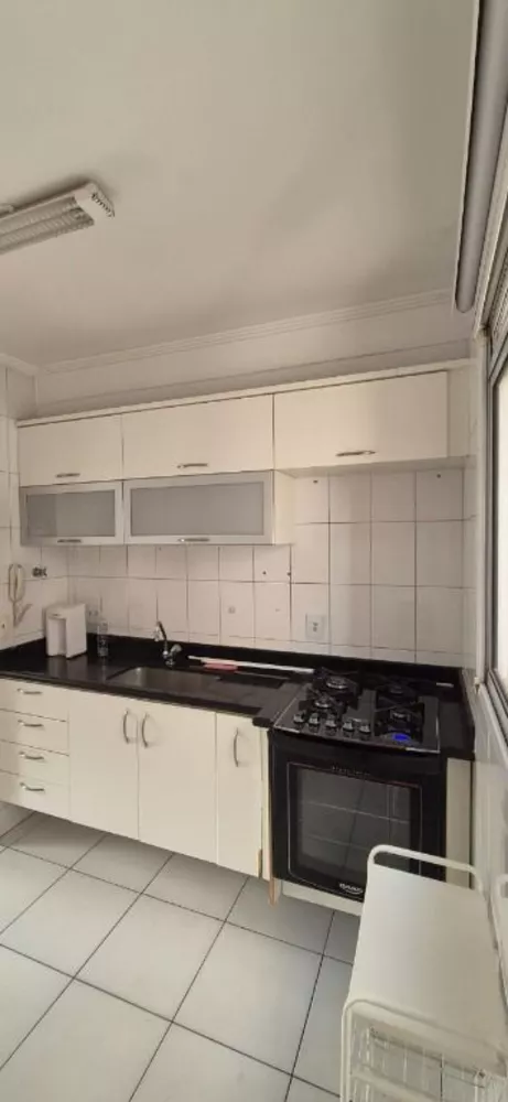 Apartamento à venda com 3 quartos, 67m² - Foto 3