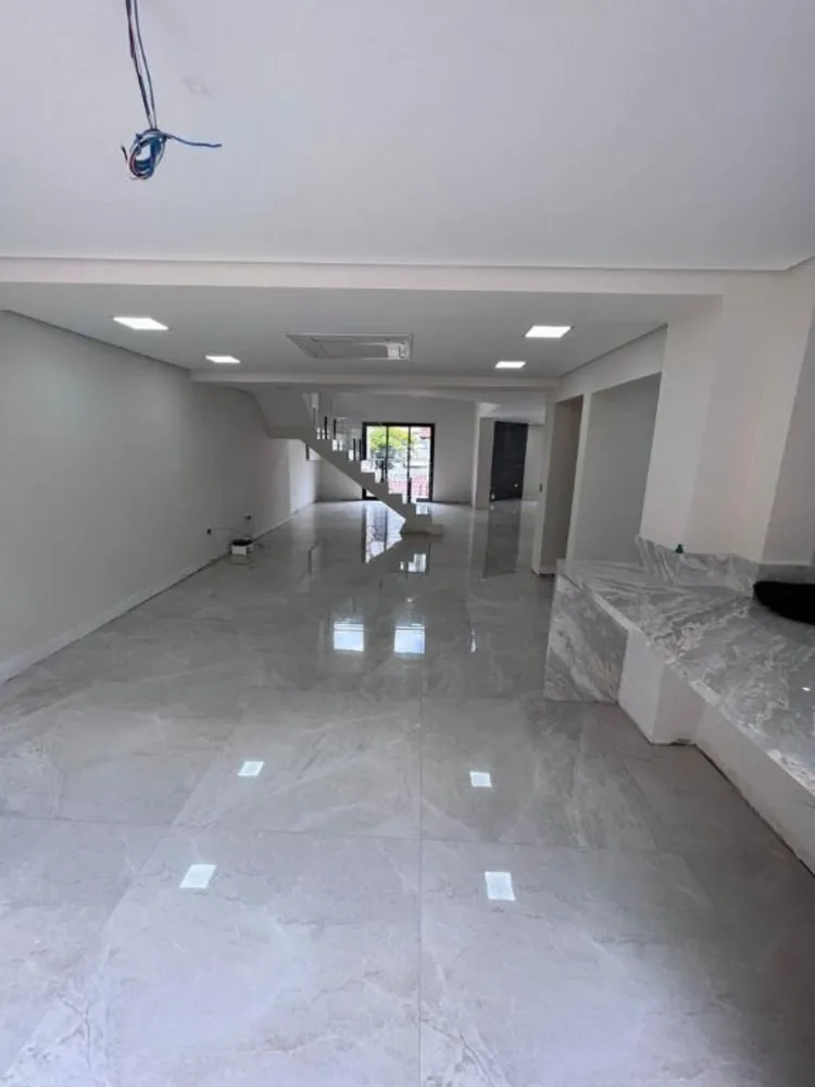 Sobrado, 3 quartos, 360 m² - Foto 8