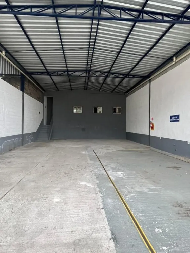 Depósito-Galpão, 240 m² - Foto 4