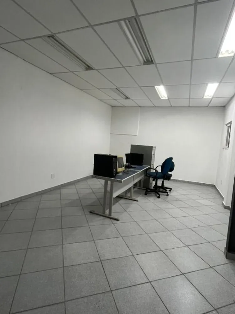 Depósito-Galpão, 240 m² - Foto 8