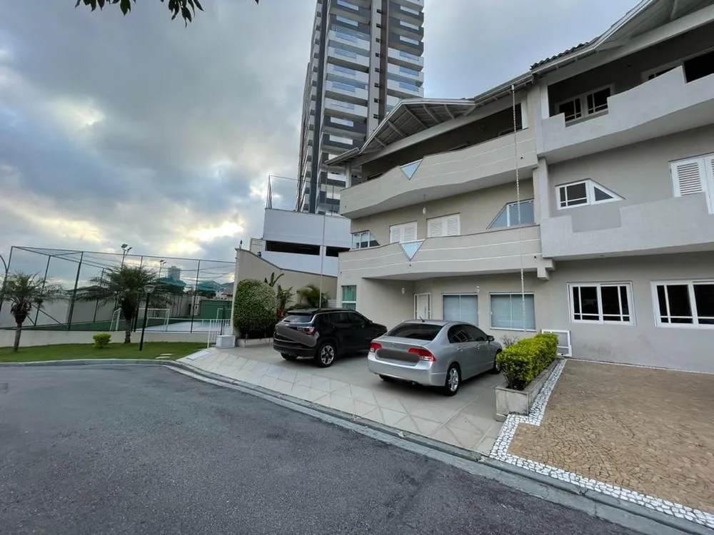 Sobrado, 4 quartos, 430 m² - Foto 1