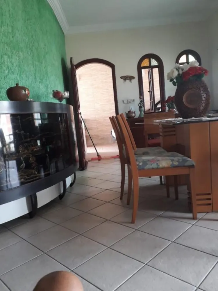 Casa, 3 quartos, 223 m² - Foto 8