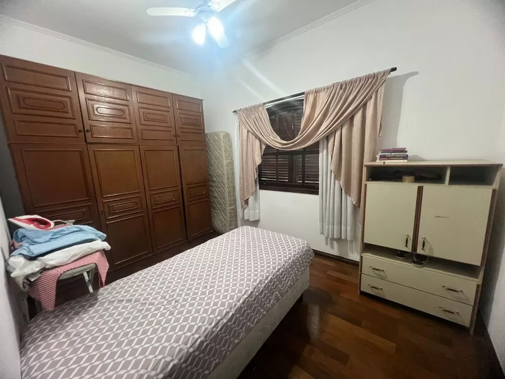 Casa, 4 quartos, 300 m² - Foto 8