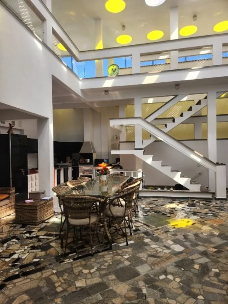 Sobrado, 3 quartos, 300 m² - Foto 1