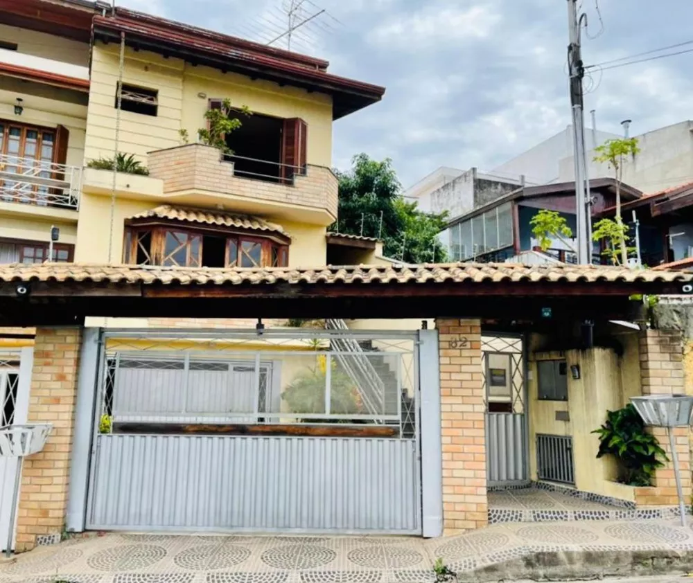 Sobrado à venda com 4 quartos, 260m² - Foto 2