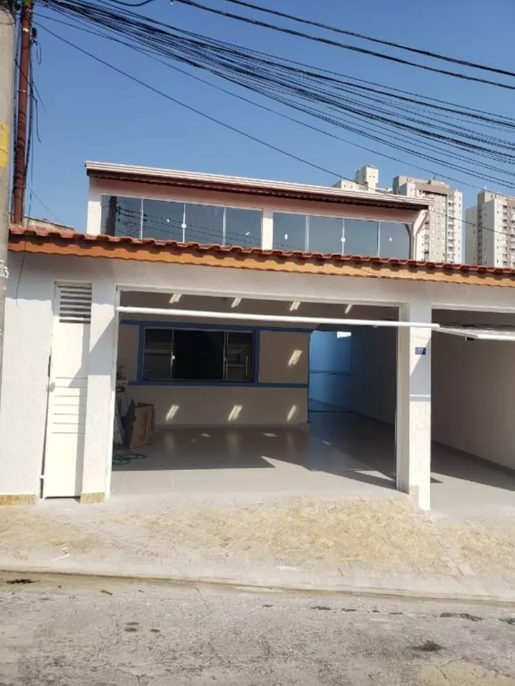 Sobrado à venda com 3 quartos, 300m² - Foto 2