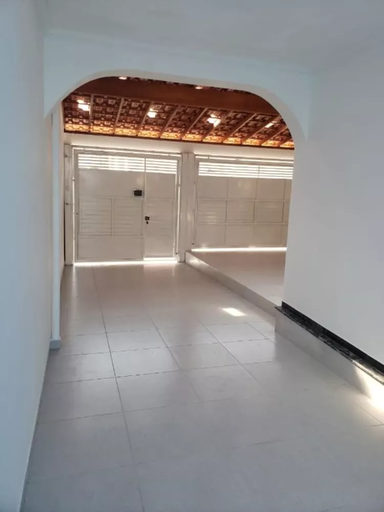 Sobrado à venda com 3 quartos, 300m² - Foto 5