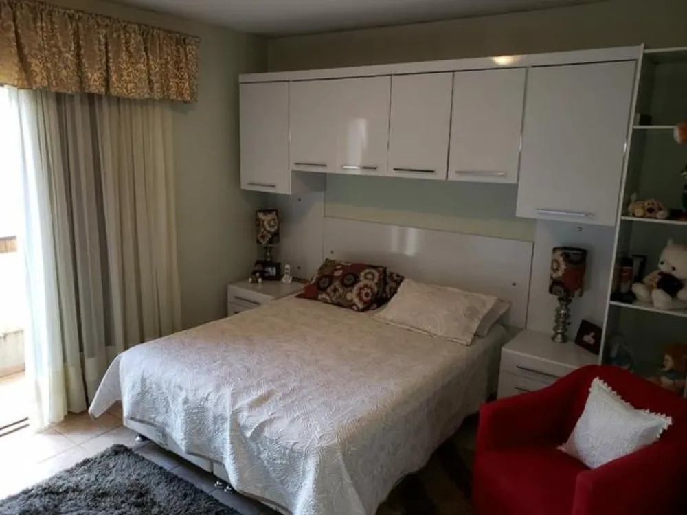 Sobrado, 4 quartos, 240 m² - Foto 8