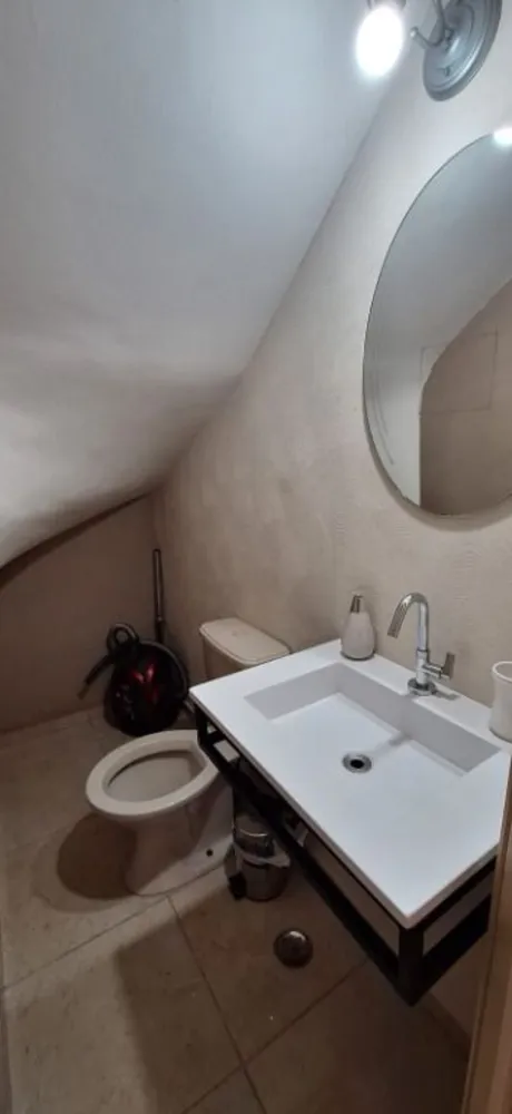 Sobrado, 2 quartos, 220 m² - Foto 1