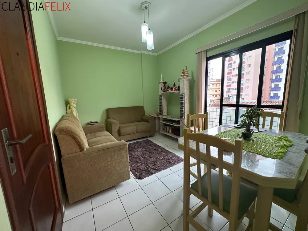 Apartamento à venda com 2 quartos, 70m² - Foto 3