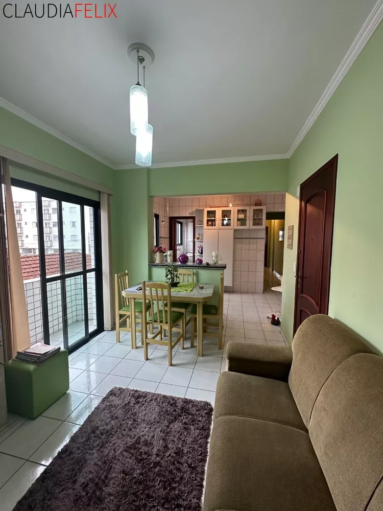 Apartamento à venda com 2 quartos, 70m² - Foto 4