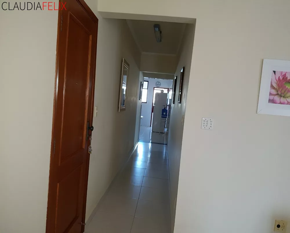 Apartamento à venda com 3 quartos, 209m² - Foto 6