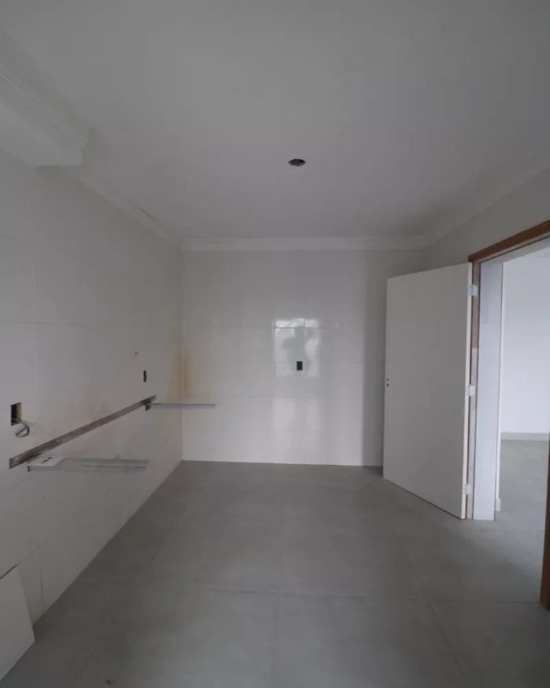 Apartamento à venda com 2 quartos, 131m² - Foto 7