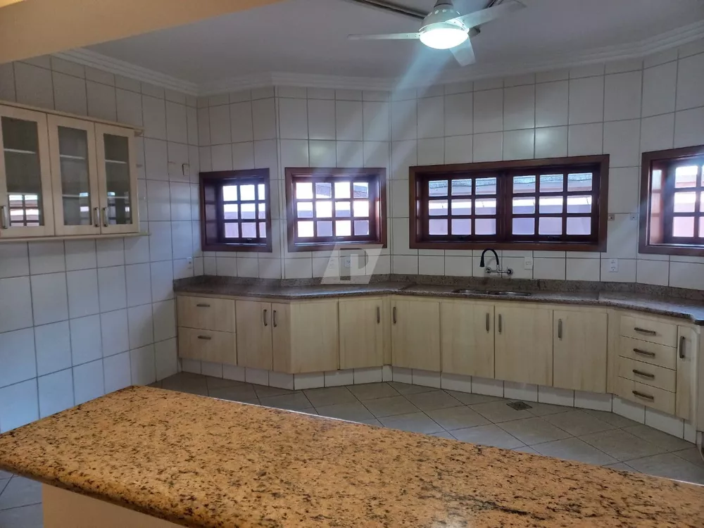 Sobrado, 3 quartos, 291 m² - Foto 3