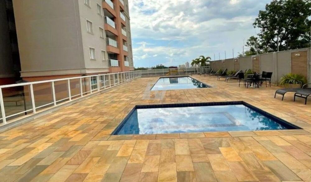 Apartamento à venda com 3 quartos, 87m² - Foto 2