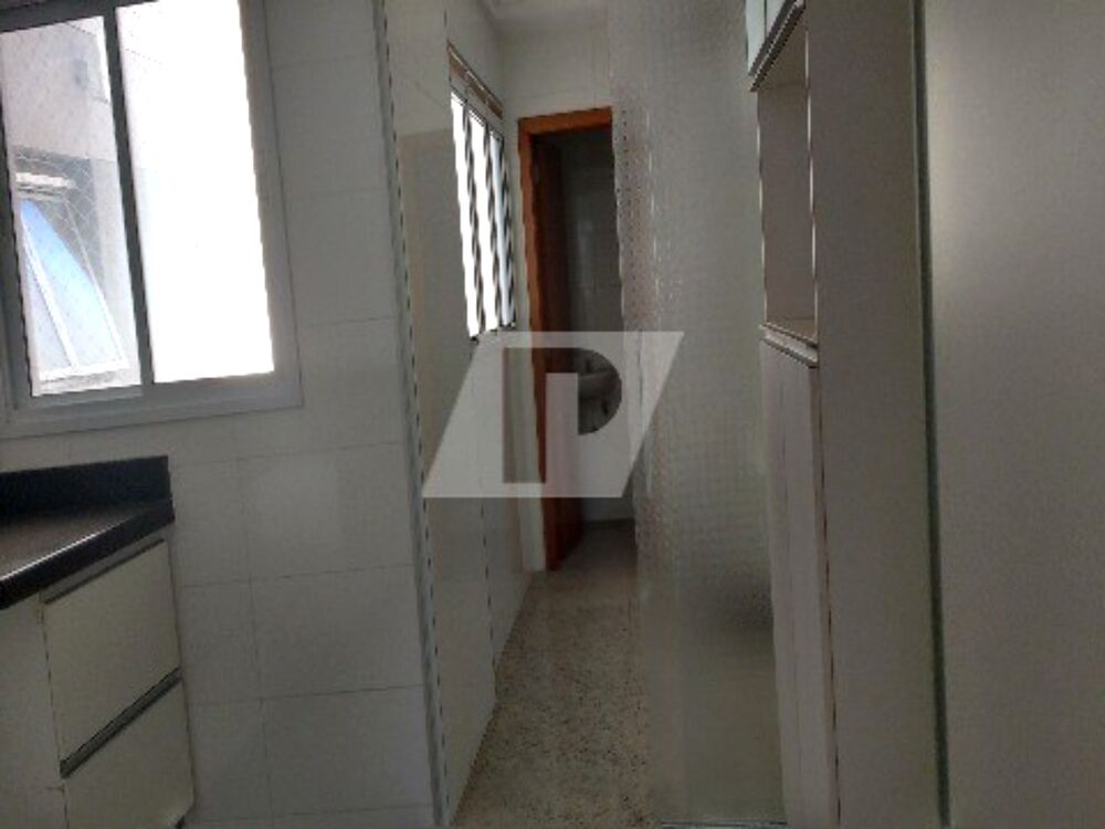 Apartamento para alugar com 3 quartos, 128m² - Foto 4