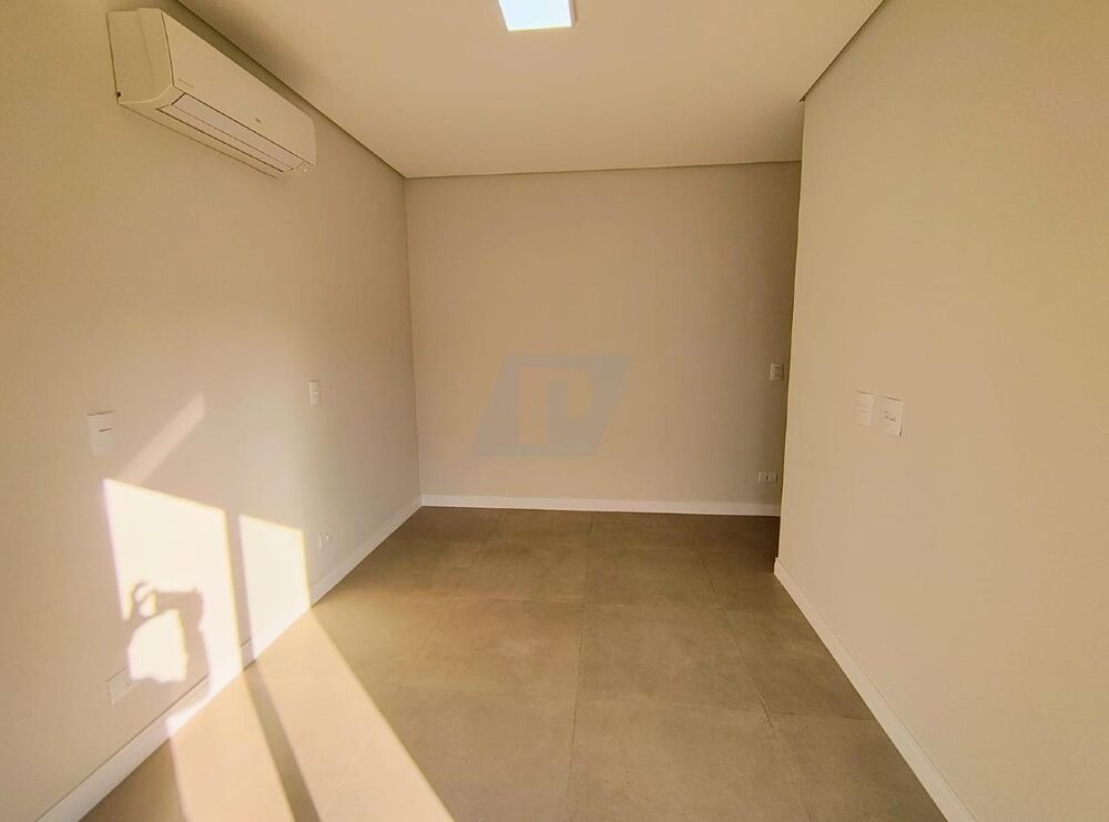 Casa de Condomínio à venda com 3 quartos, 187m² - Foto 3