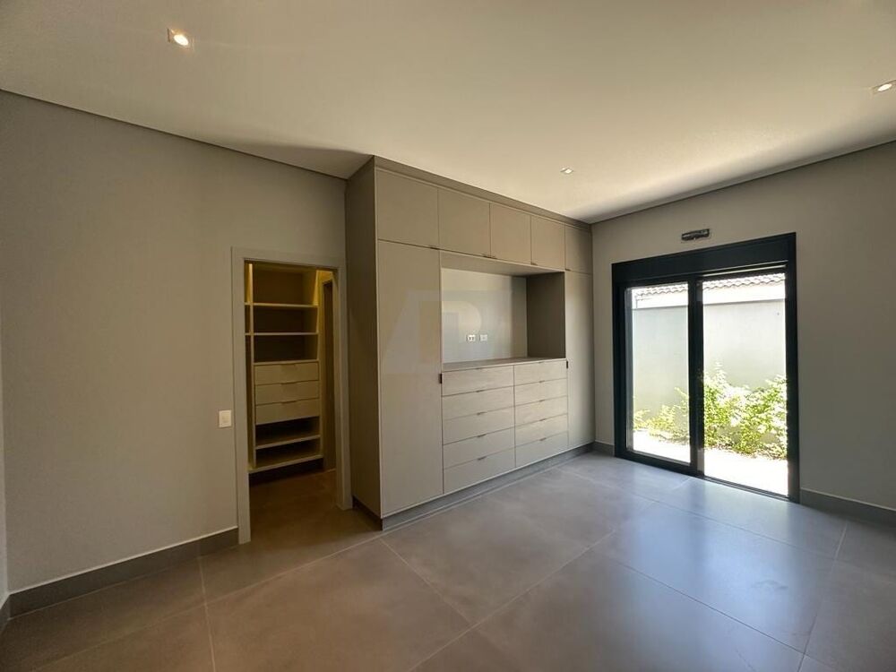 Casa de Condomínio à venda com 4 quartos, 285m² - Foto 5