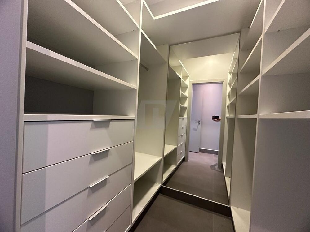 Casa de Condomínio à venda com 4 quartos, 285m² - Foto 8