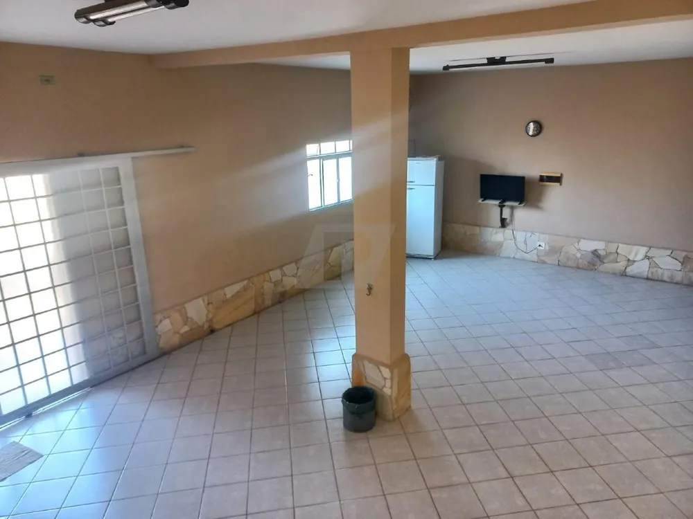 Casa, 3 quartos, 240 m² - Foto 17