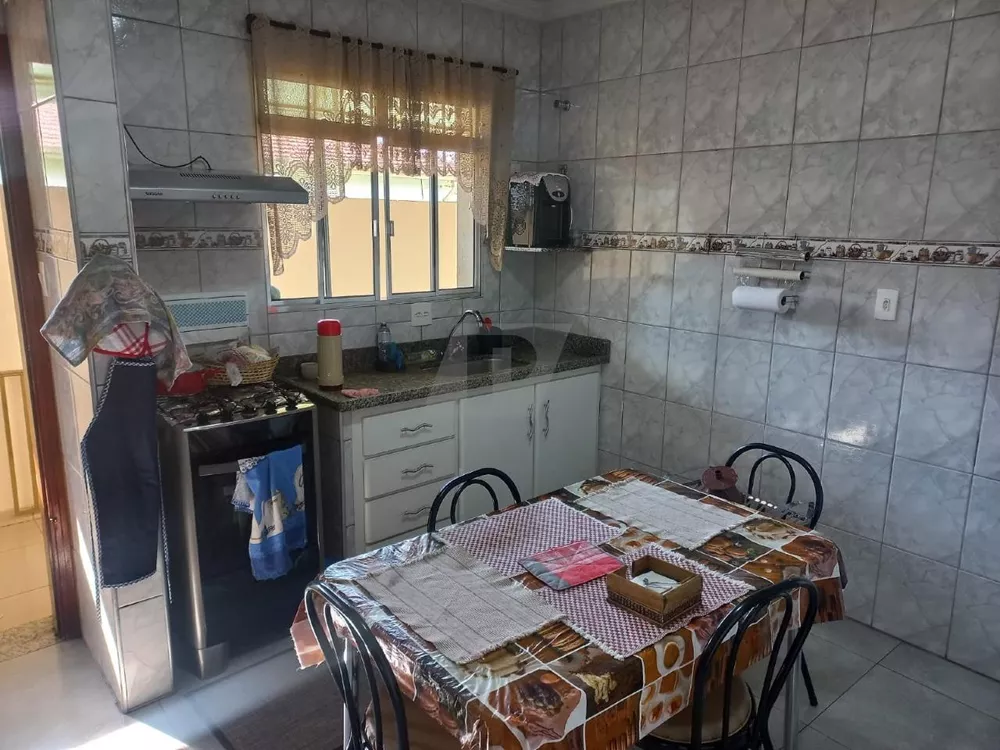 Casa, 3 quartos, 240 m² - Foto 3