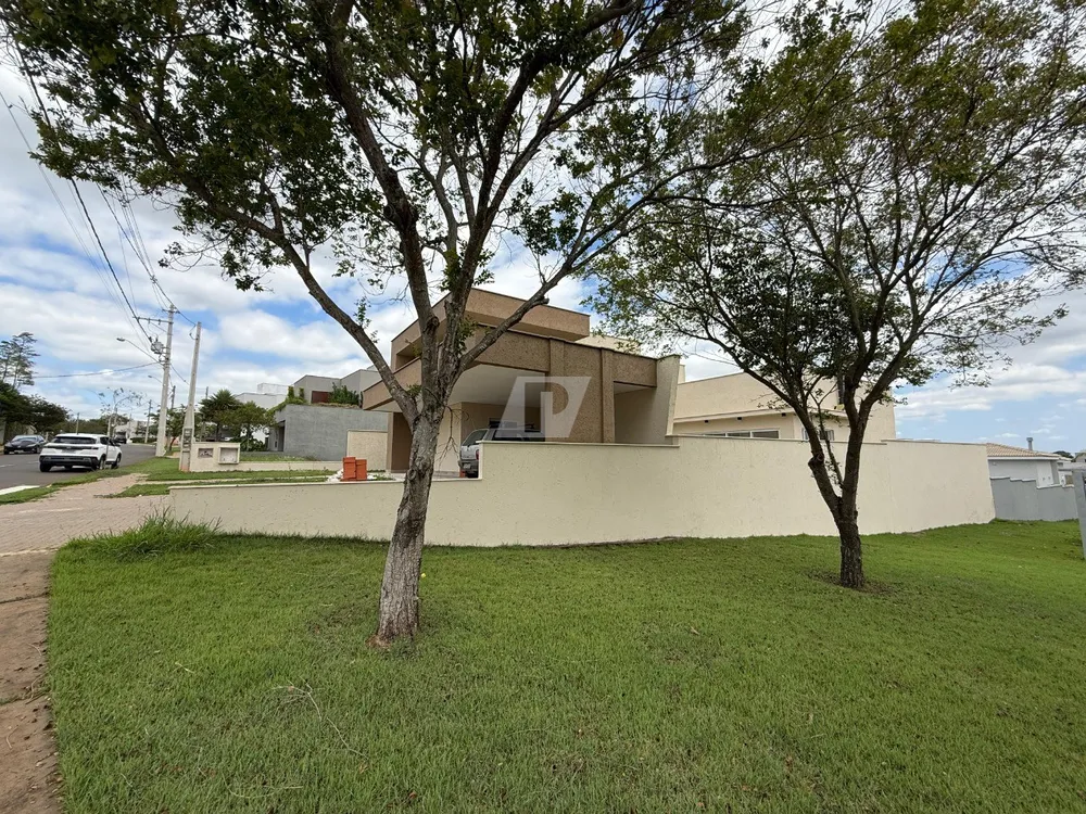 Casa, 3 quartos, 238 m² - Foto 1