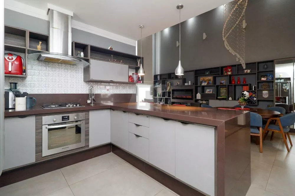 Casa, 3 quartos, 490 m² - Foto 1