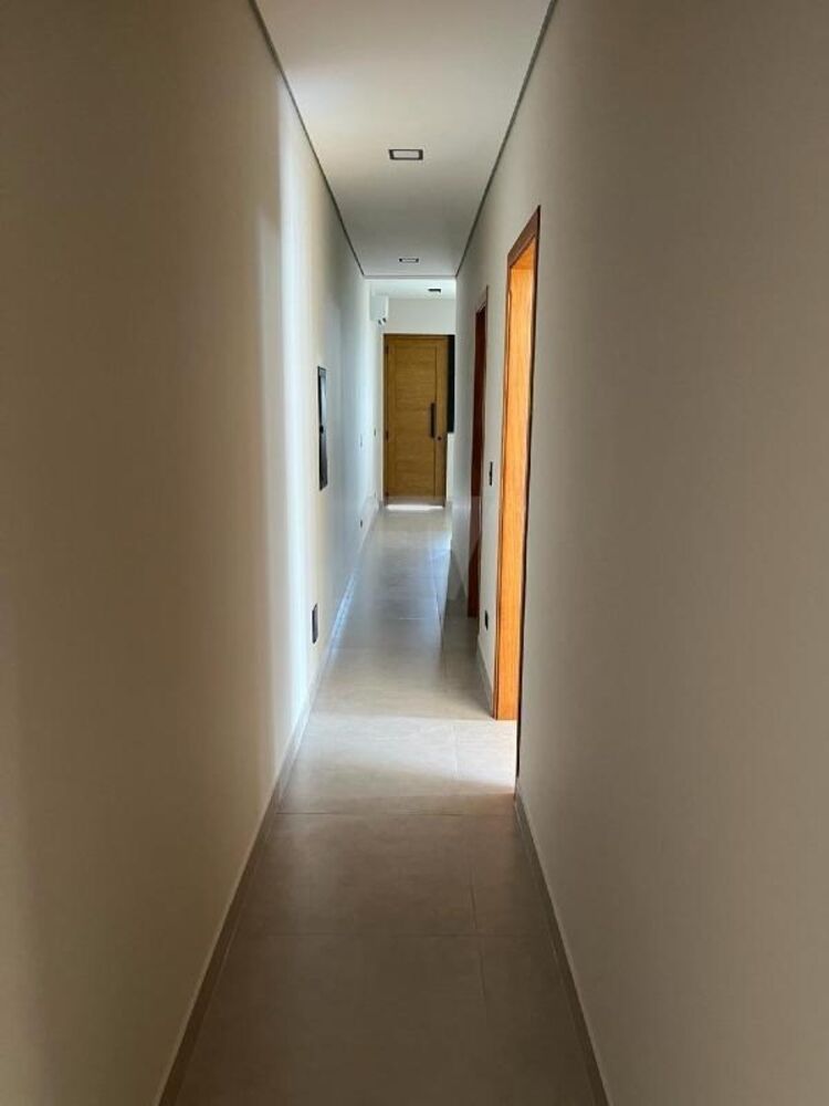 Casa à venda com 3 quartos, 194m² - Foto 4