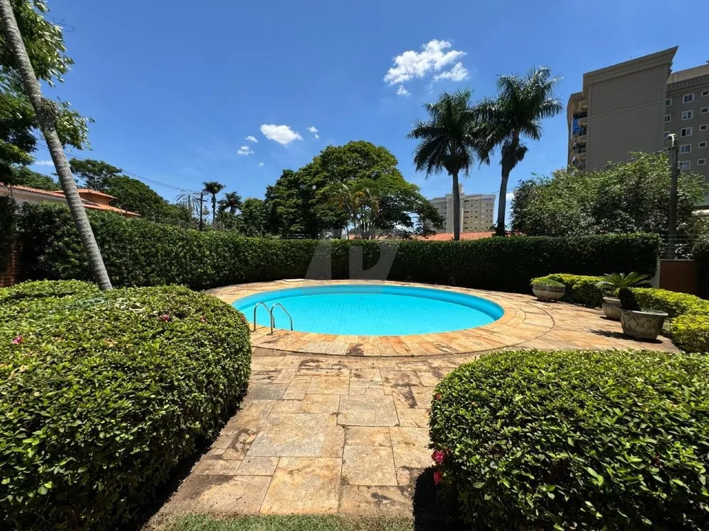 Casa, 4 quartos, 375 m² - Foto 2