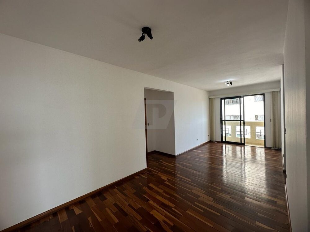Apartamento à venda com 3 quartos, 80m² - Foto 1