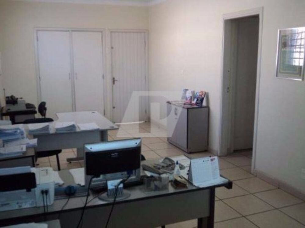 Prédio Inteiro à venda com 4 quartos, 280m² - Foto 1