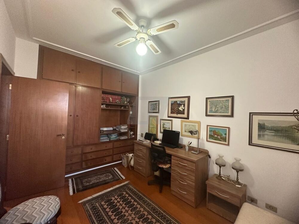 Apartamento à venda com 3 quartos, 140m² - Foto 3