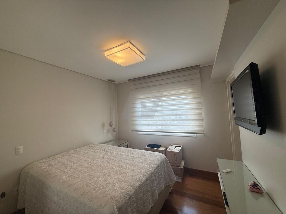 Apartamento à venda com 3 quartos, 278m² - Foto 4