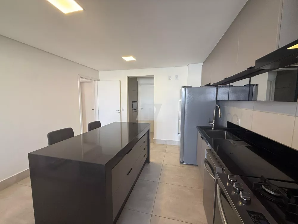 Apartamento, 3 quartos, 168 m² - Foto 2