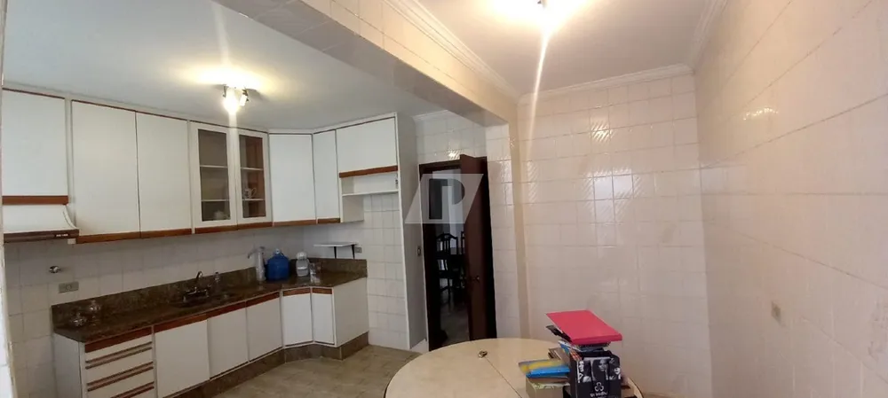 Casa, 5 quartos, 240 m² - Foto 15