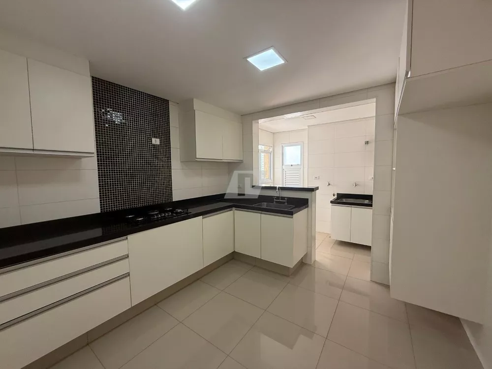 Apartamento, 3 quartos, 118 m² - Foto 2