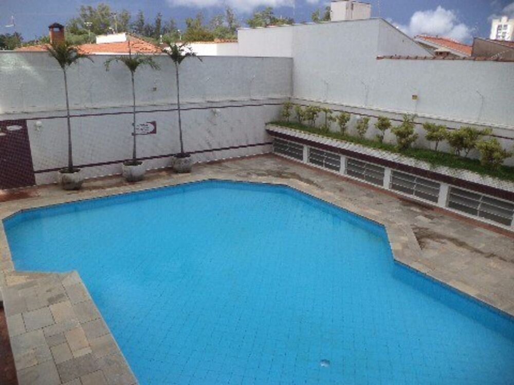 Apartamento à venda com 3 quartos, 160m² - Foto 2