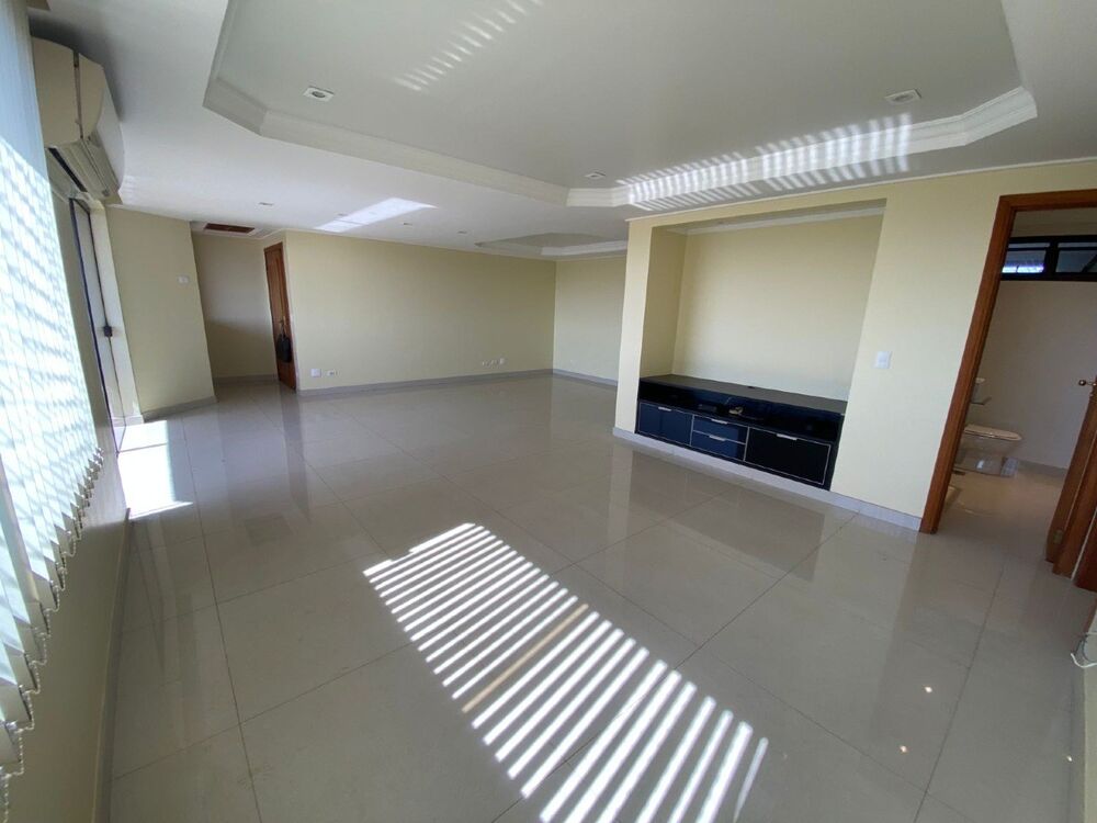 Apartamento à venda com 3 quartos, 171m² - Foto 7
